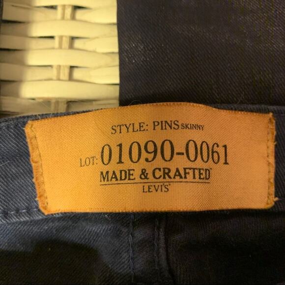 LEVIS MADE & CRAFTED NAVY BLUE GLAZED COTTON JEANS 25 - Picture 4 of 8